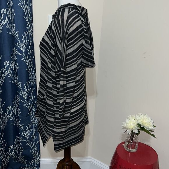 Beyond Yoga Striped Button Front Hooded Cardigan Pockets Oversized sz S Small - Picture 2 of 8
